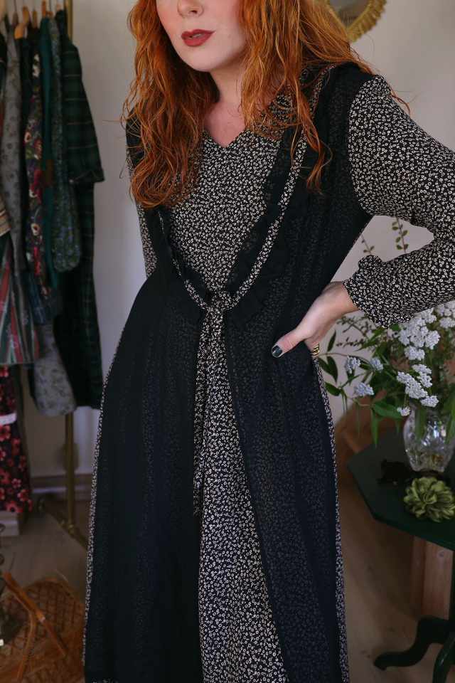 Black &amp; White Floral 90's Dress | S