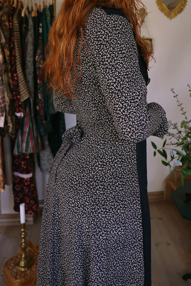 Black &amp; White Floral 90's Dress | S