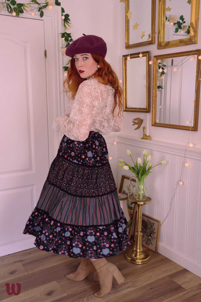 Black Floral Vintage Midi Skirt | S