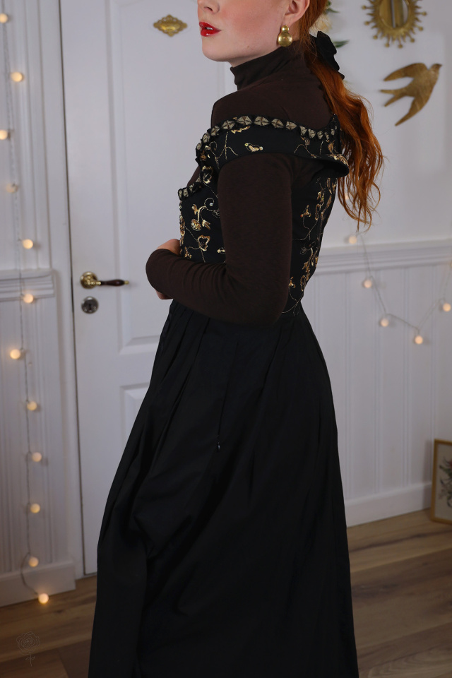 Gold Embroidered Blackbird Vintage Maxi | TALL S