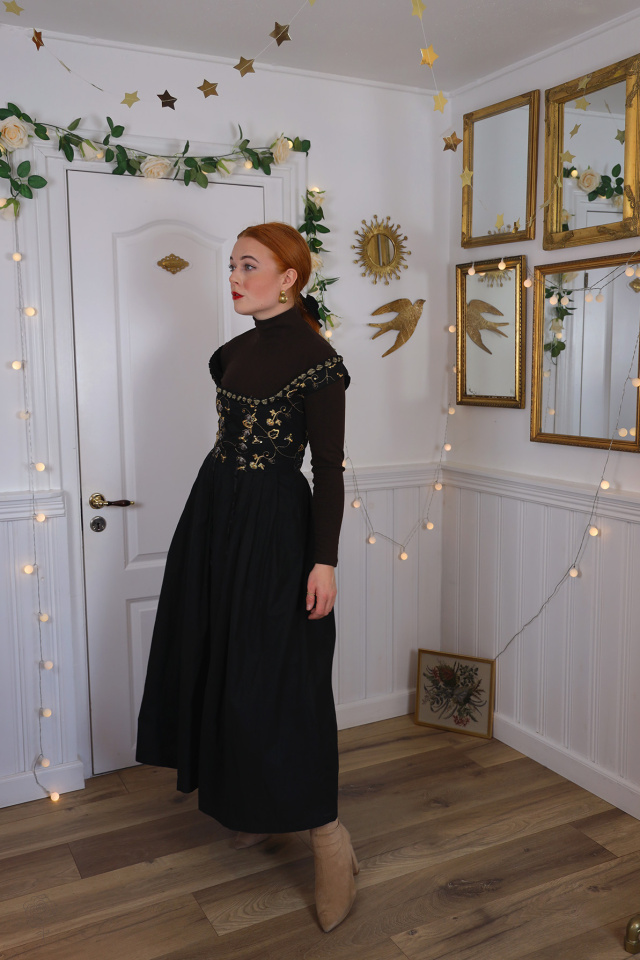 Gold Embroidered Blackbird Vintage Maxi | TALL S