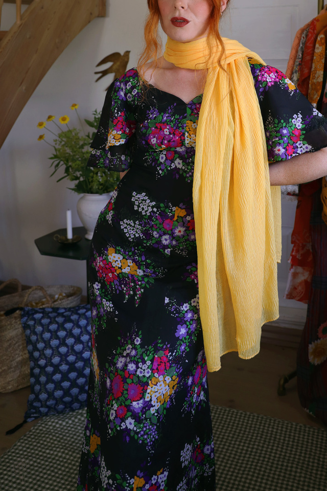 Soft Yellow Second Hand Scarf 