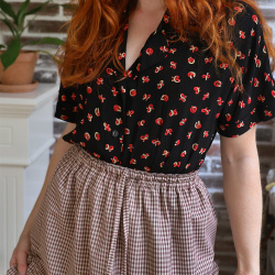 Black Red Bow Vintage Top | M