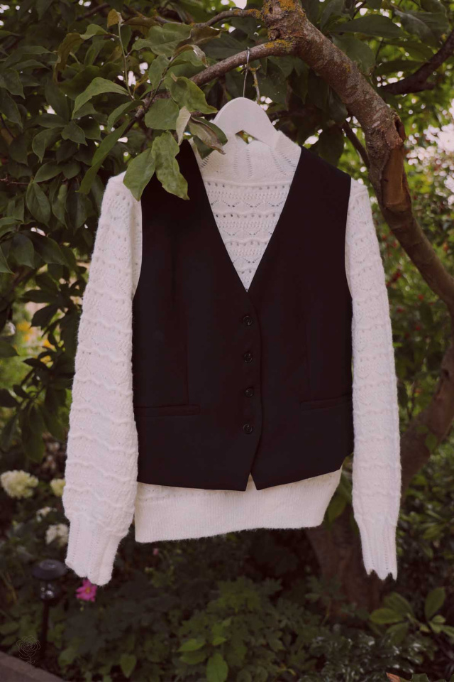 Simple Black Vest 