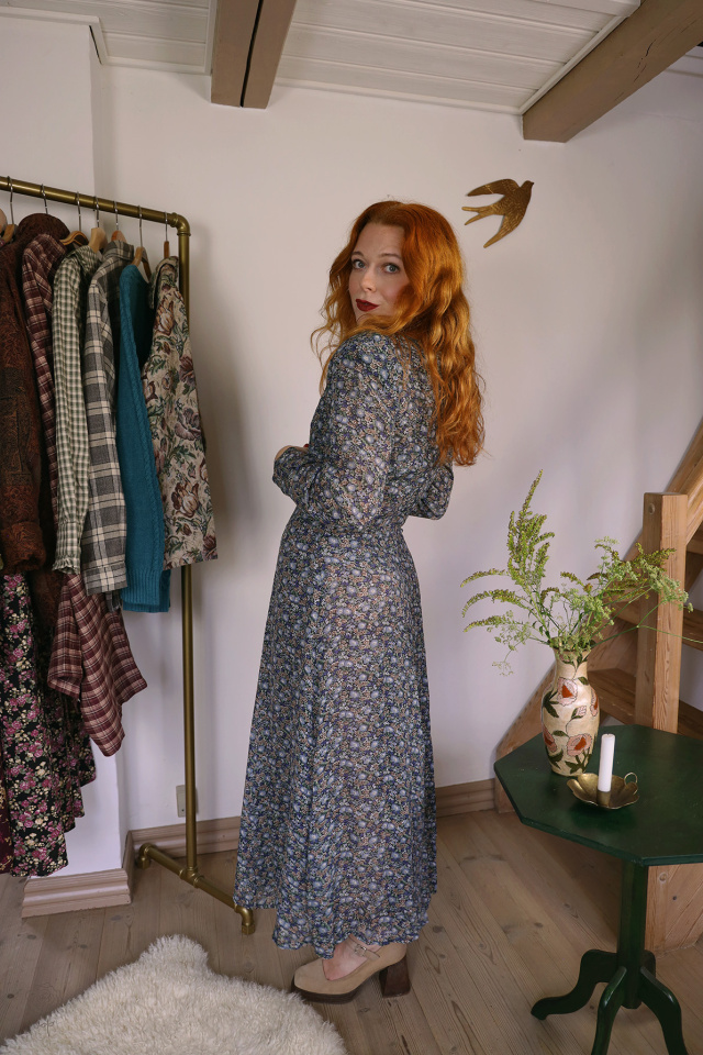 Blue Romantic Floral Vintage Dress | S