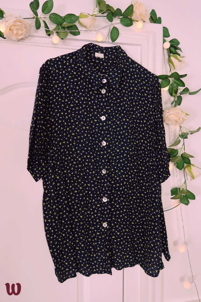 Dark Blue Floral Vintage Top | L