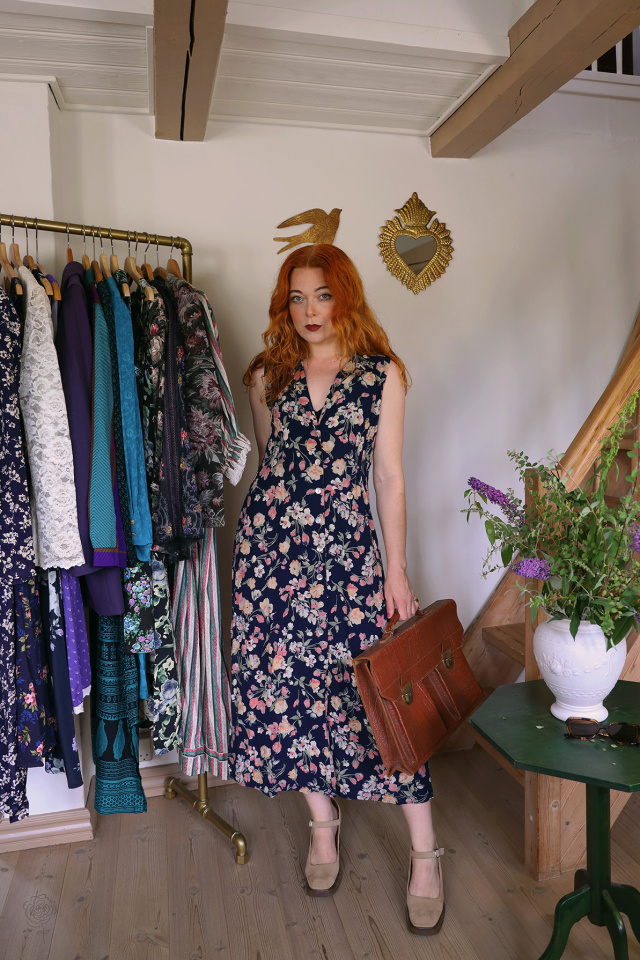 Dark Blue Light Floral 90's Vintage Dress | M