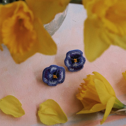 Blue Pansy Beaded Earrings