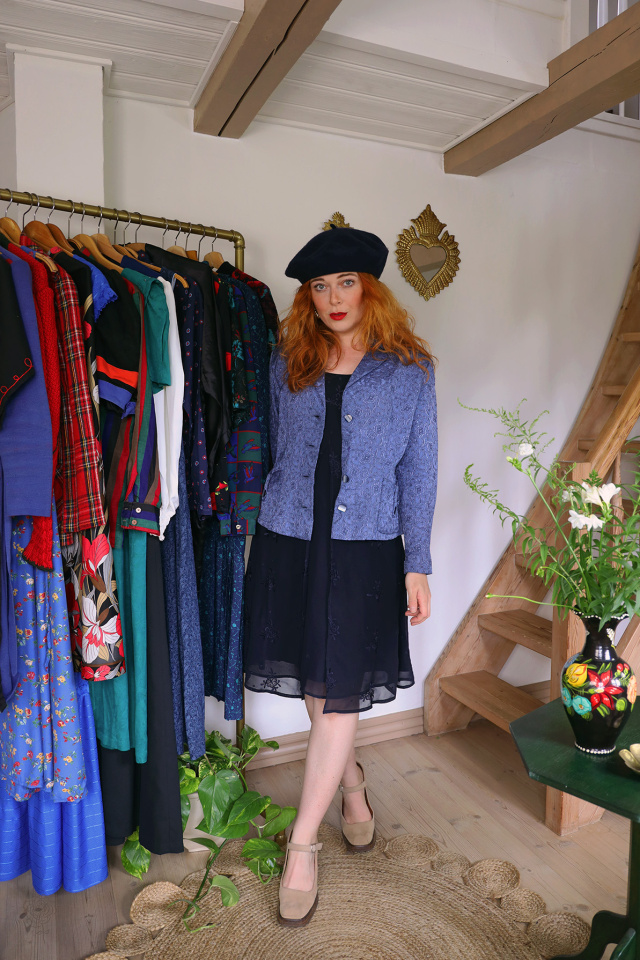 Elegant Blue Floral Vintage Set | S