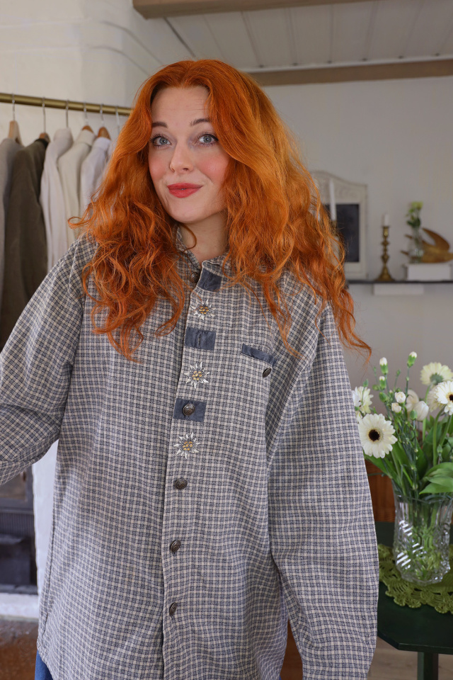 Blue Plaid Embroidered Comfy Vintage Shirt | XL