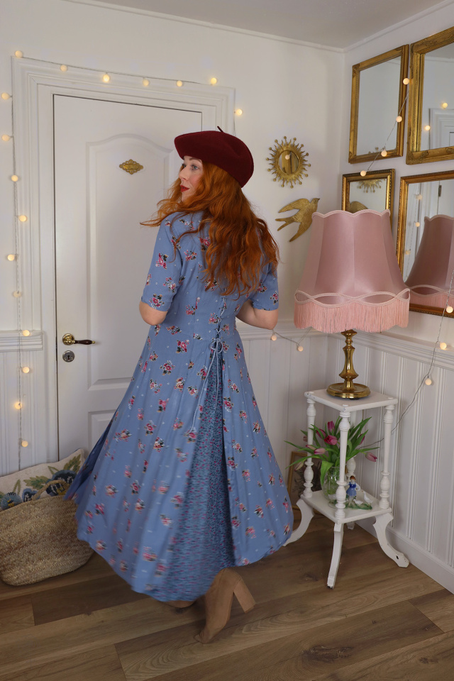 Romantic Blue Floral Vintage Dress | S