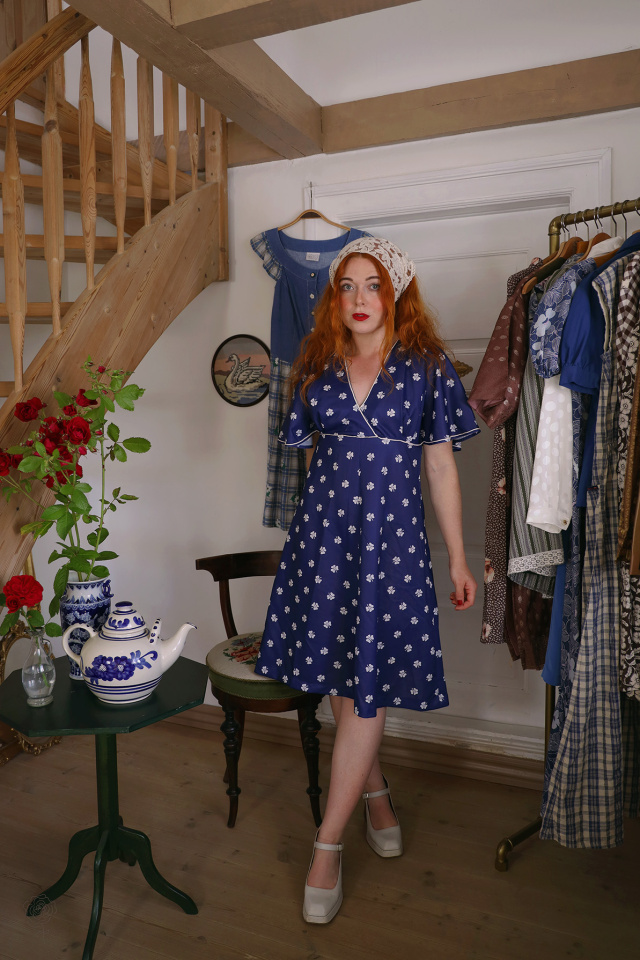 Blue White Clovers Vintage Dress | M