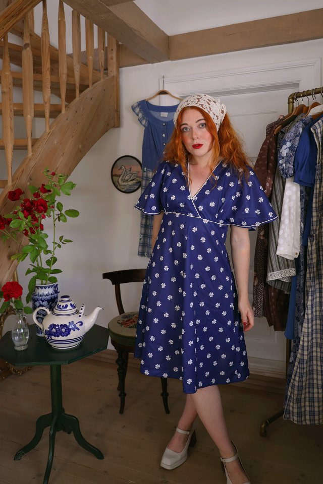Blue White Clovers Vintage Dress | M