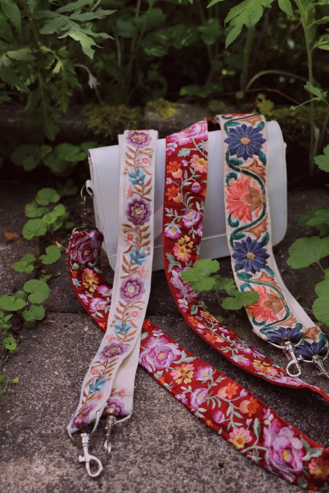 Boho Bagstrap Lilly Of The Nile 