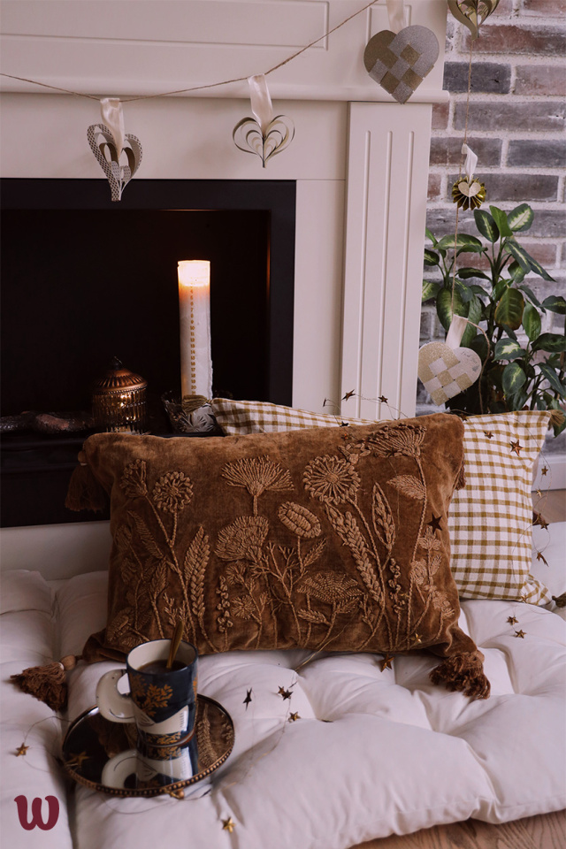 Botanical Brown Velvet Pillow Case 