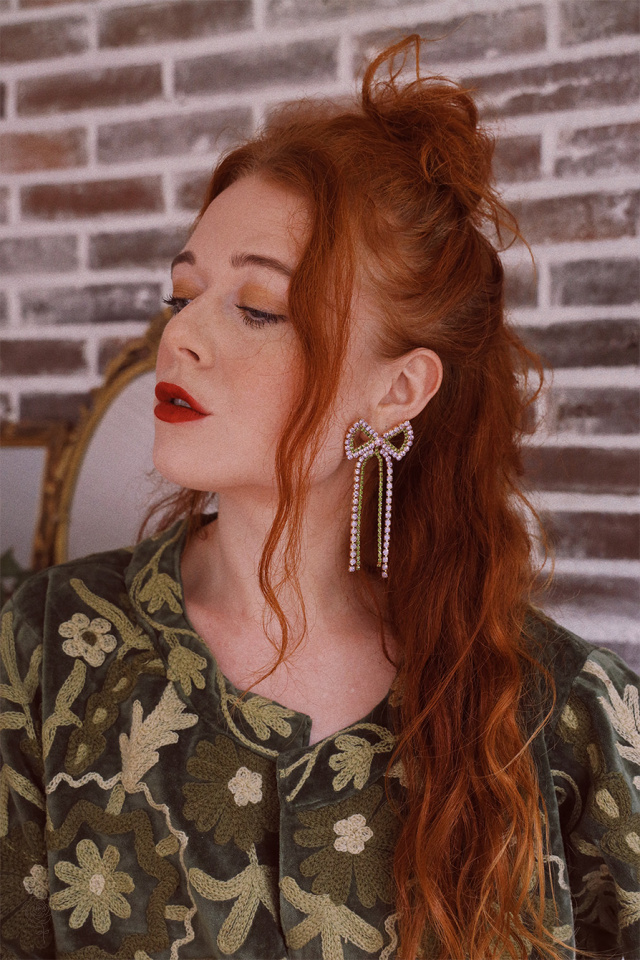 Bow Lilac &amp; Green Stoned Earrings 