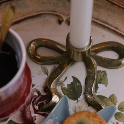 Brass Bow Candleholder