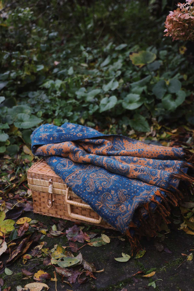 Breezy Scarf &amp; Blanket 