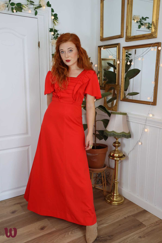 Stunning Red 70's Maxi Dress | XS