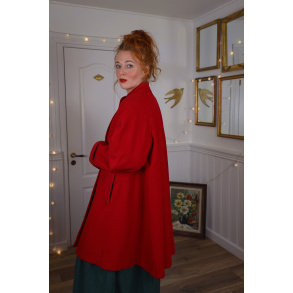 Red Cape Shaped Vintage Wool Coat | M