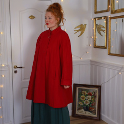 Red Cape Shaped Vintage Wool Coat | M