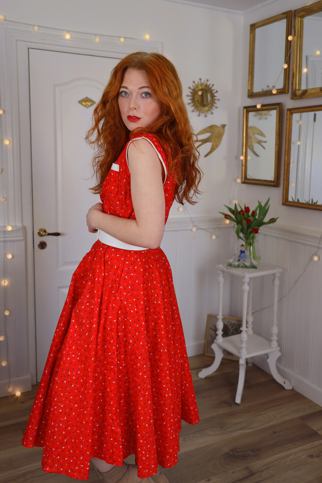 Bright Red Blue Floral Print Vintage Dress | S/M