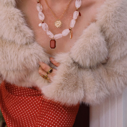 Medal Pearl Necklace 