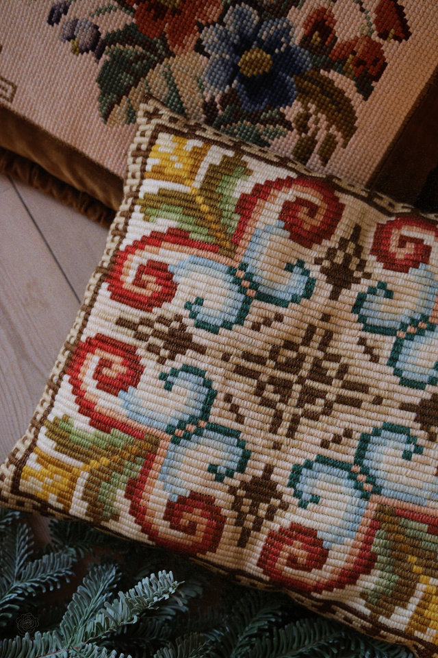 Brown, Blue &amp; Red Pattern Retro Pillow