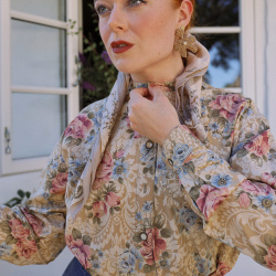 Brown Floral Vintage Blouse | M/L