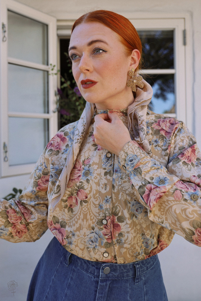 Brown Floral Vintage Blouse | M/L