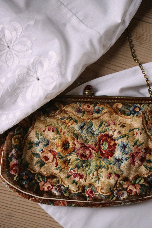 Brown Floral Vintage Needlepoint Purse 