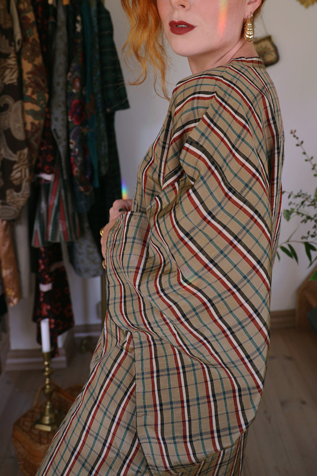Brown Plaid Vintage Kimono Dress | M/L