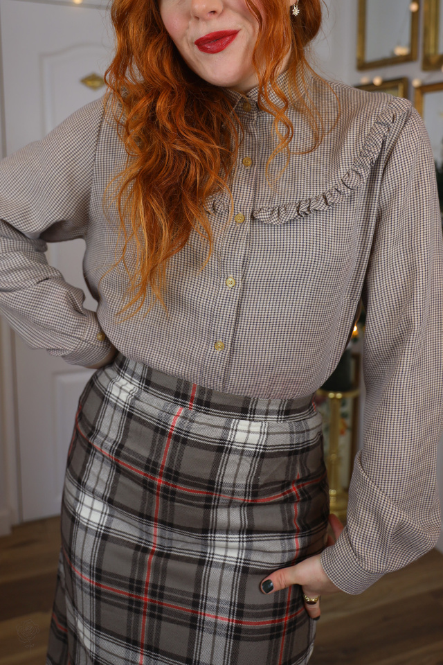 Brown Tiny Pattern Vintage Blouse | S/M