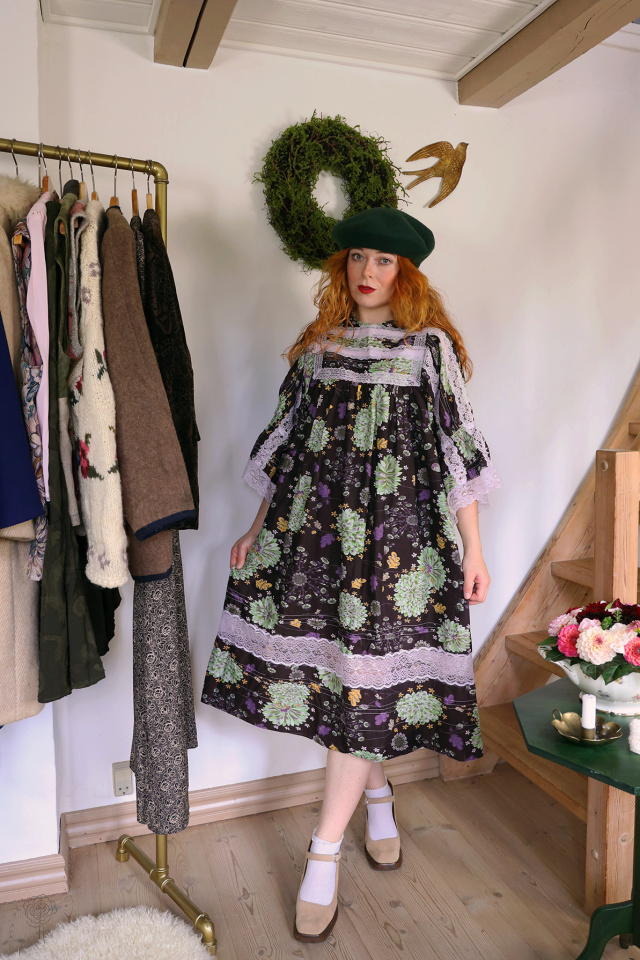 Groovy Lace &amp; Floral Vintage Dress | S