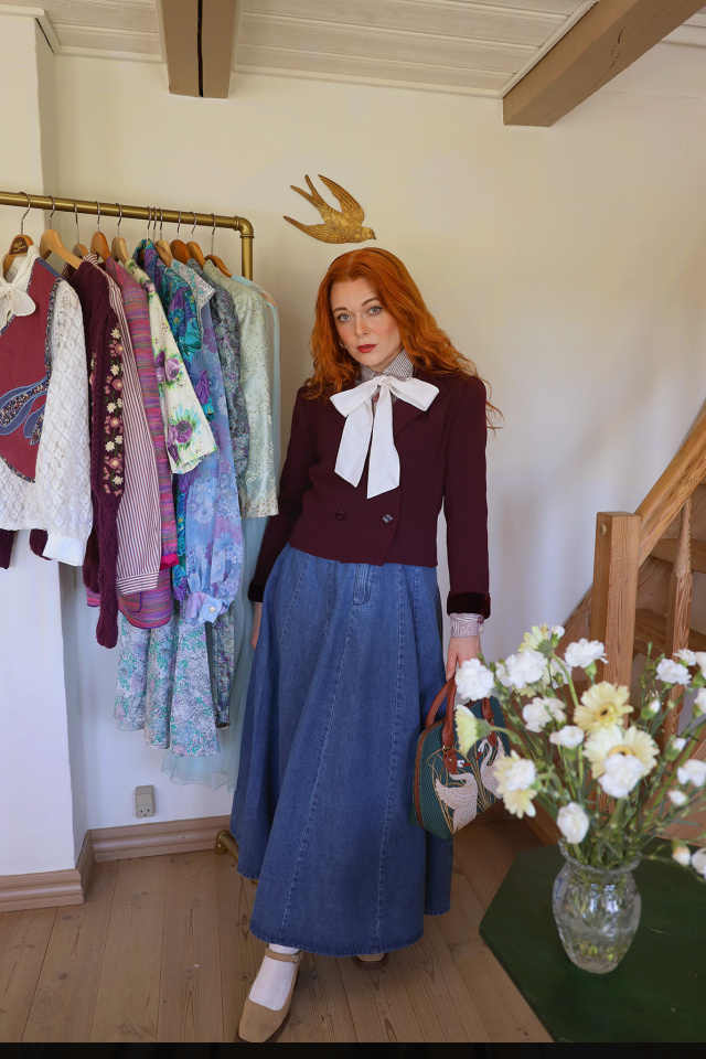 Dark Plum Elegant Short Vintage Jacket | S