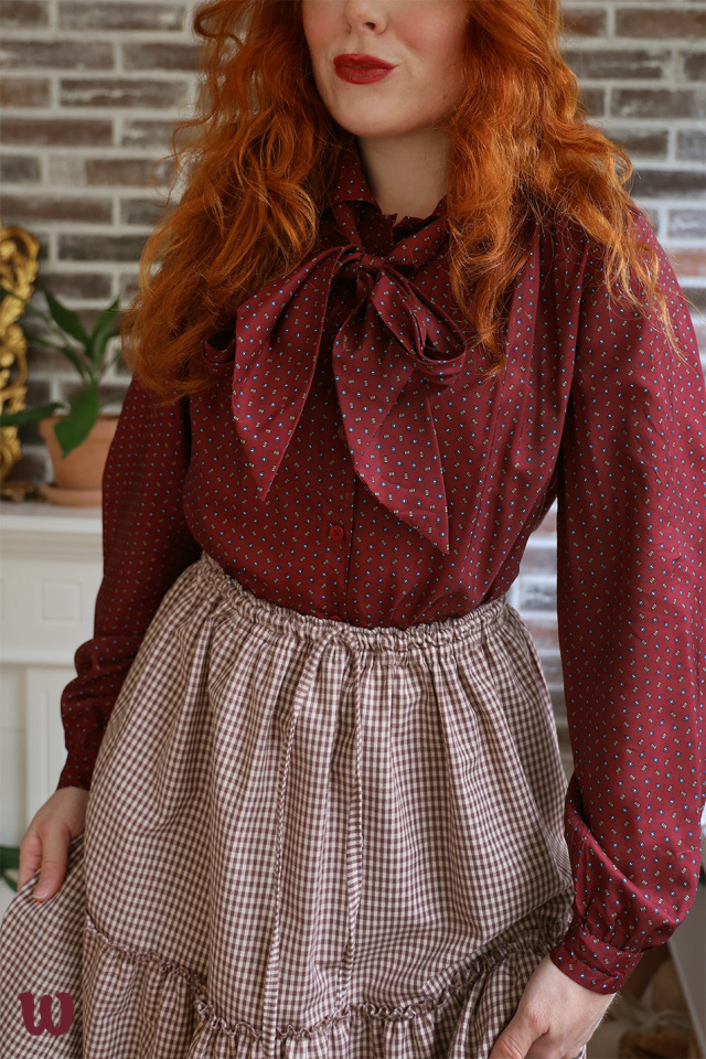 Burgundy Graphical Vintage Blouse | M