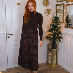 Burgundy Paisley Vintage Skirt | M