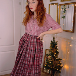 Burgundy Plaid Vintage Skirt | S