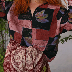 Burgundy Square Leaf 90's Vintage Blouse | L/XL