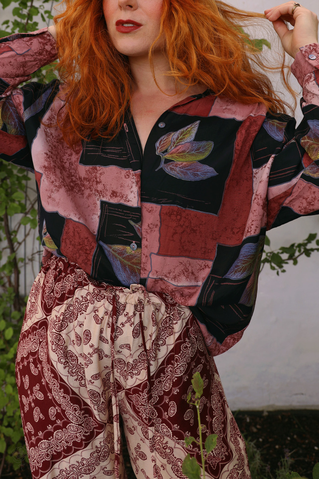 Burgundy Square Leaf 90's Vintage Blouse | L/XL