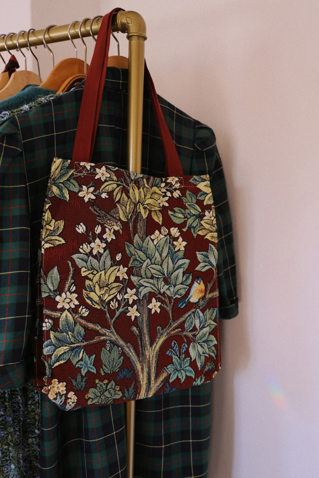 William Morris Tree Of Life | Tote