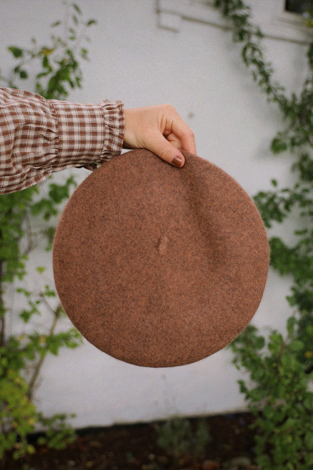 French Kiss Camel Brown Beret 