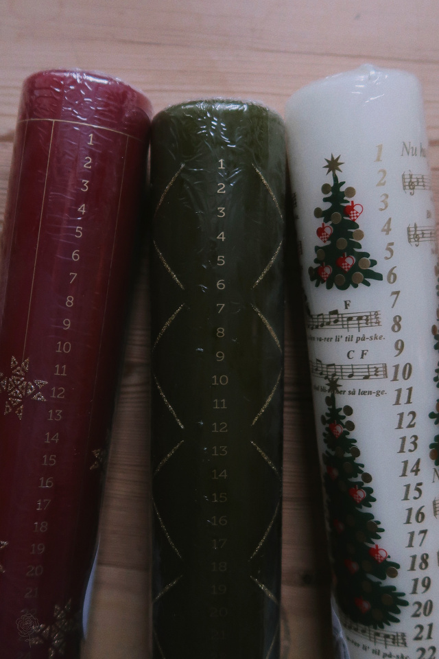 Allie | Red &amp; White Christmas Candle