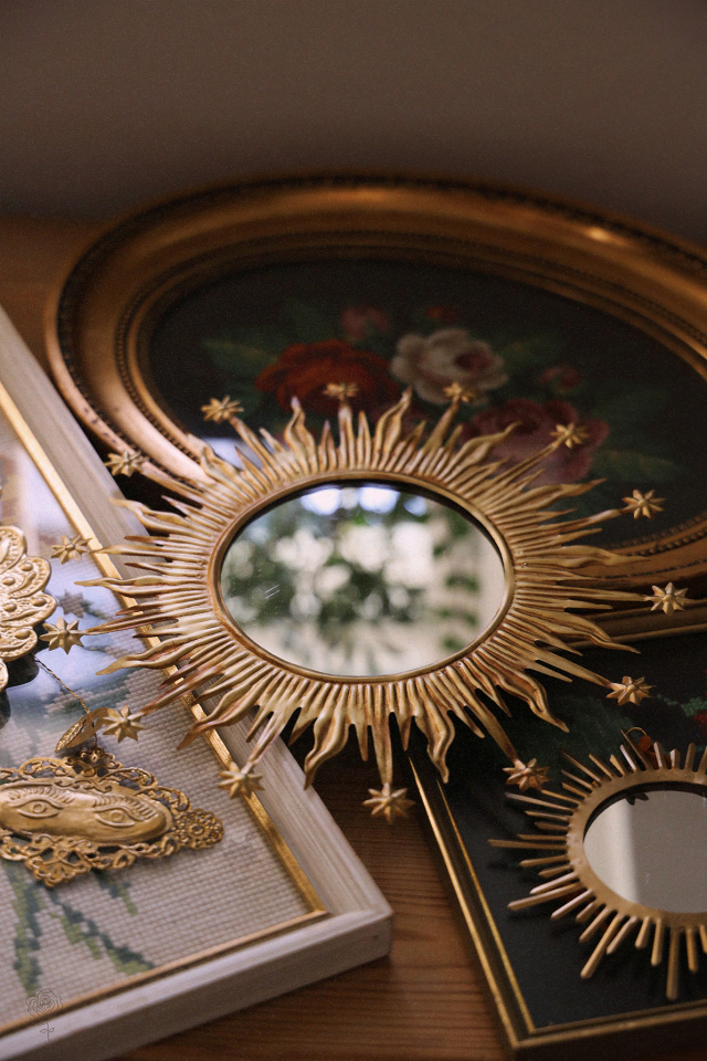 Celestical Shooting Star Mirror | Wall Decor