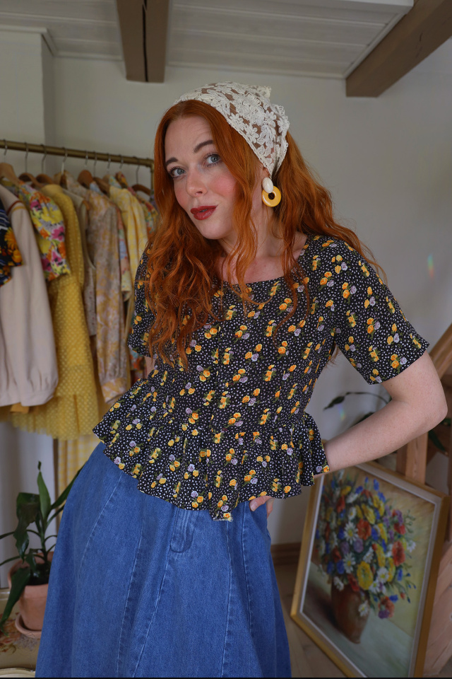 Black Yellow Floral Vintage Top | S