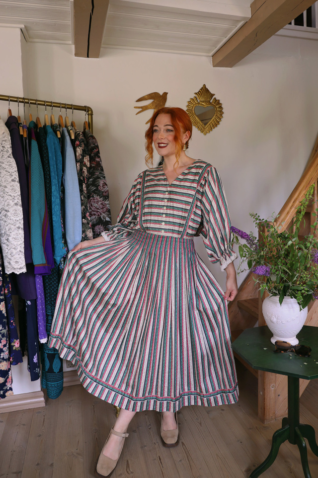 Charming Lollipoppy Striped Vintage Dress | M