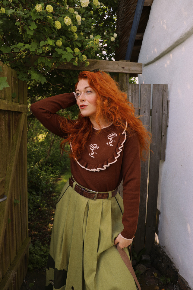 Chocolate Rose Sweater 