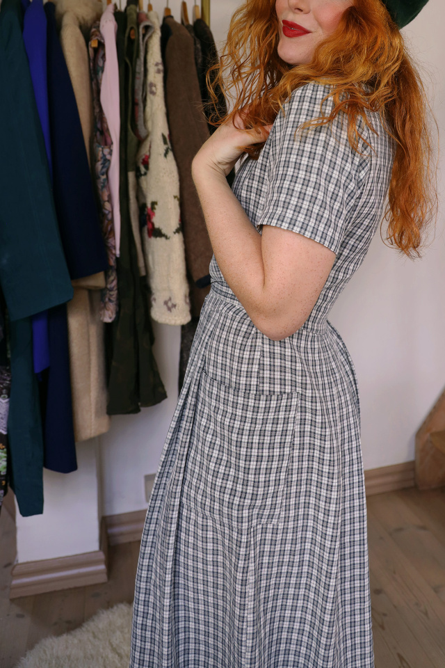 Dark Blue Plaid Vintage Dress | S