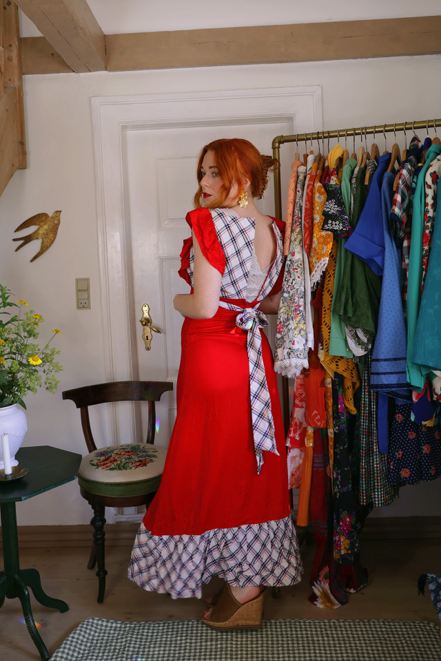 Classic Red 70's Maxi Dress | XS