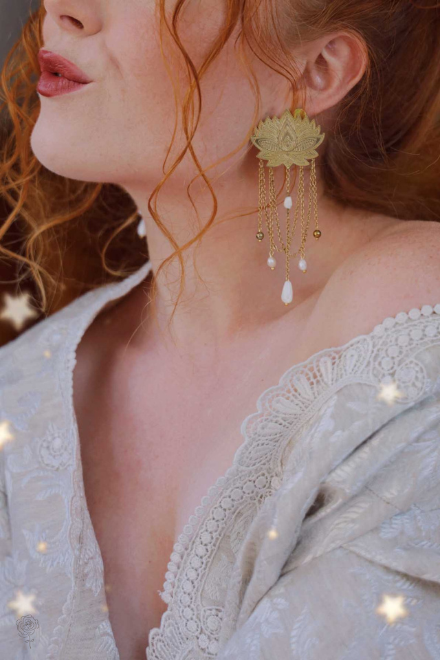 Cosmos Earrings | Desperate Jewlery